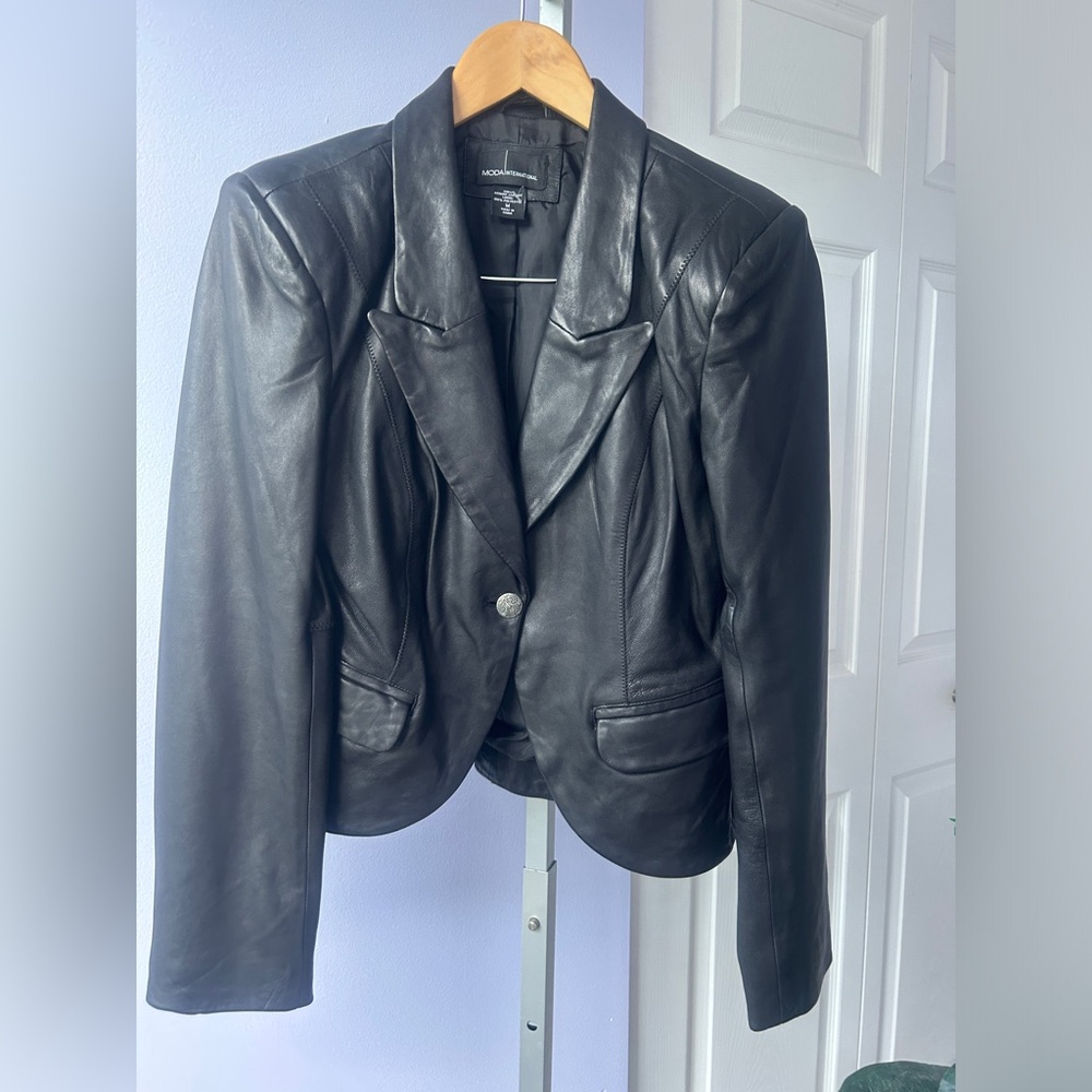 Moda International Black Leather Tailored Blazer Jacket